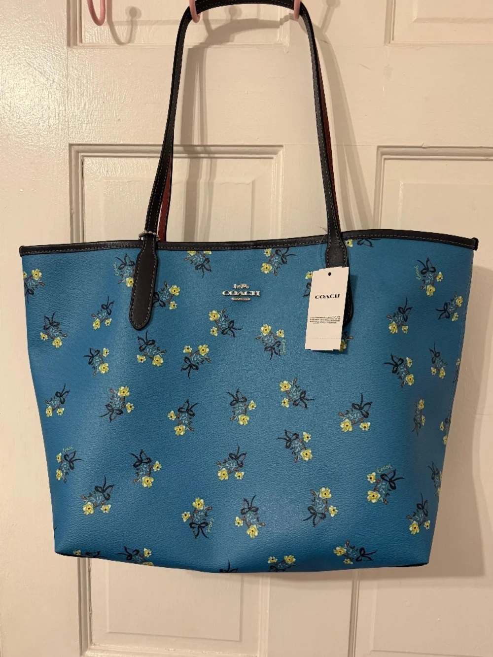 Coach City Tote With Floral Bow Print NWT